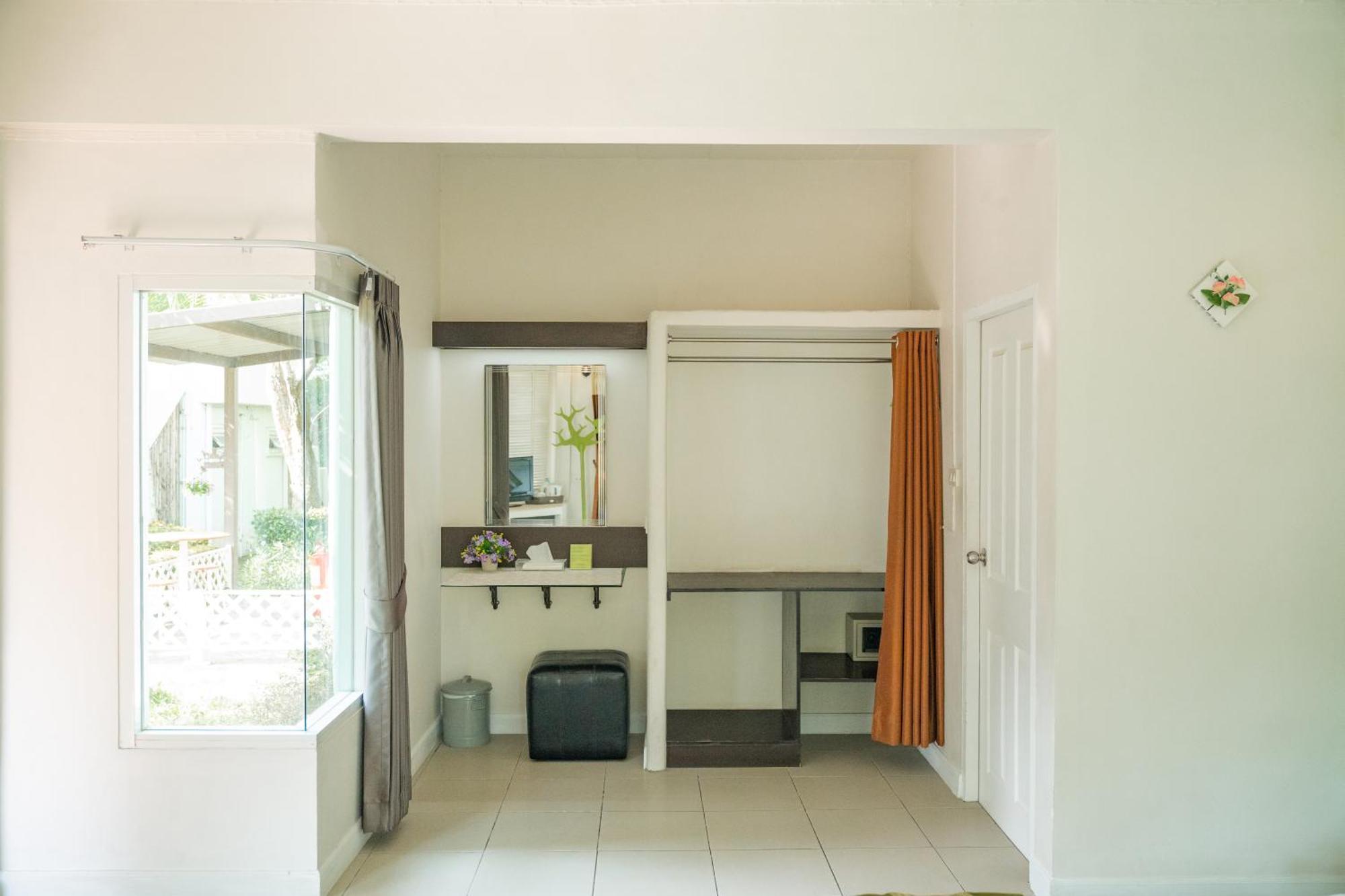Villa Reina Resort Nong Nam Daeng Esterno foto