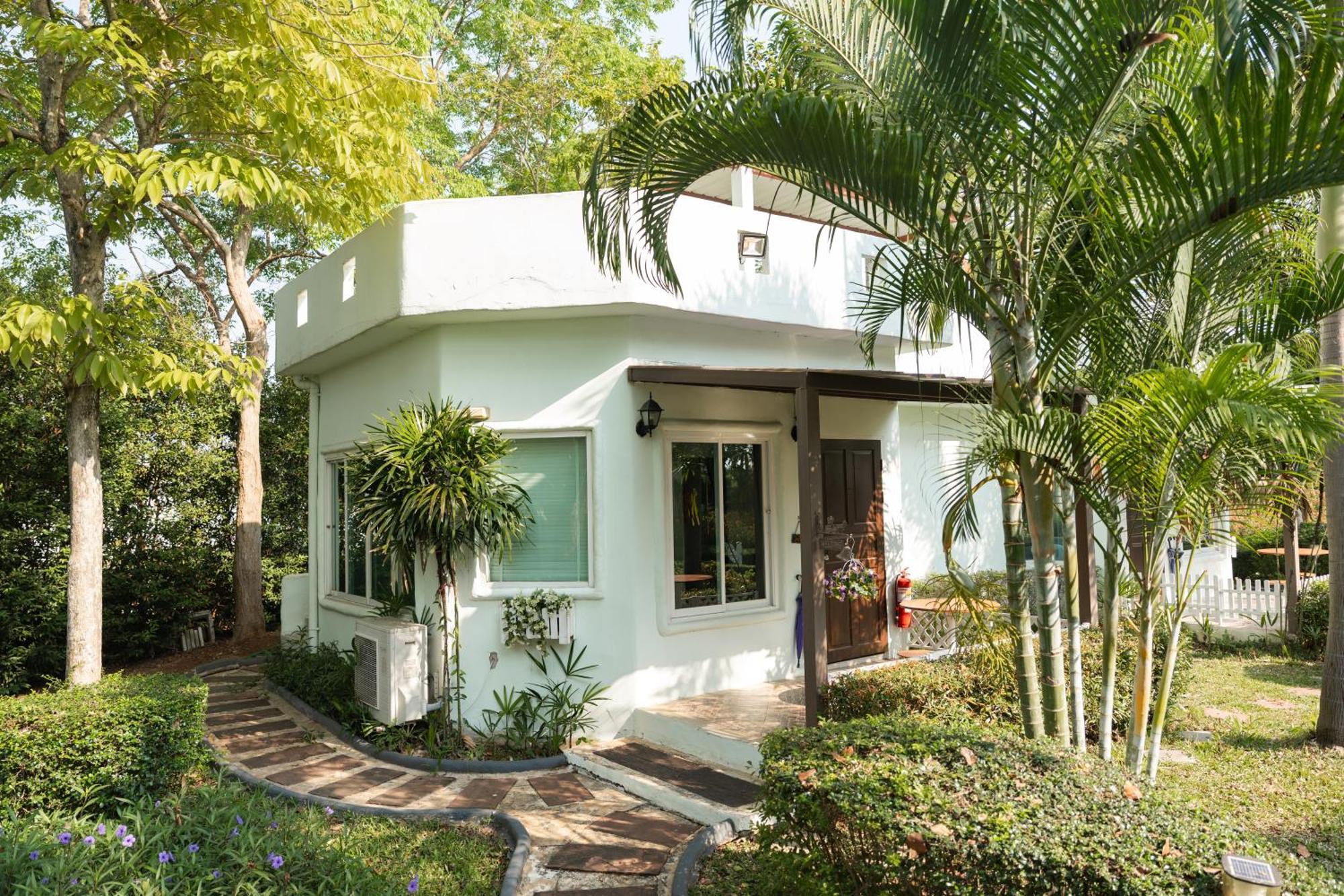 Villa Reina Resort Nong Nam Daeng Esterno foto